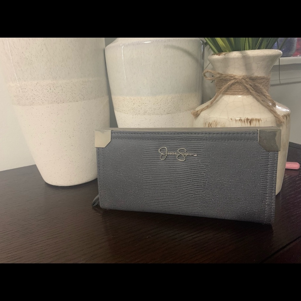 Jessica Simpson wallet ! Great condition